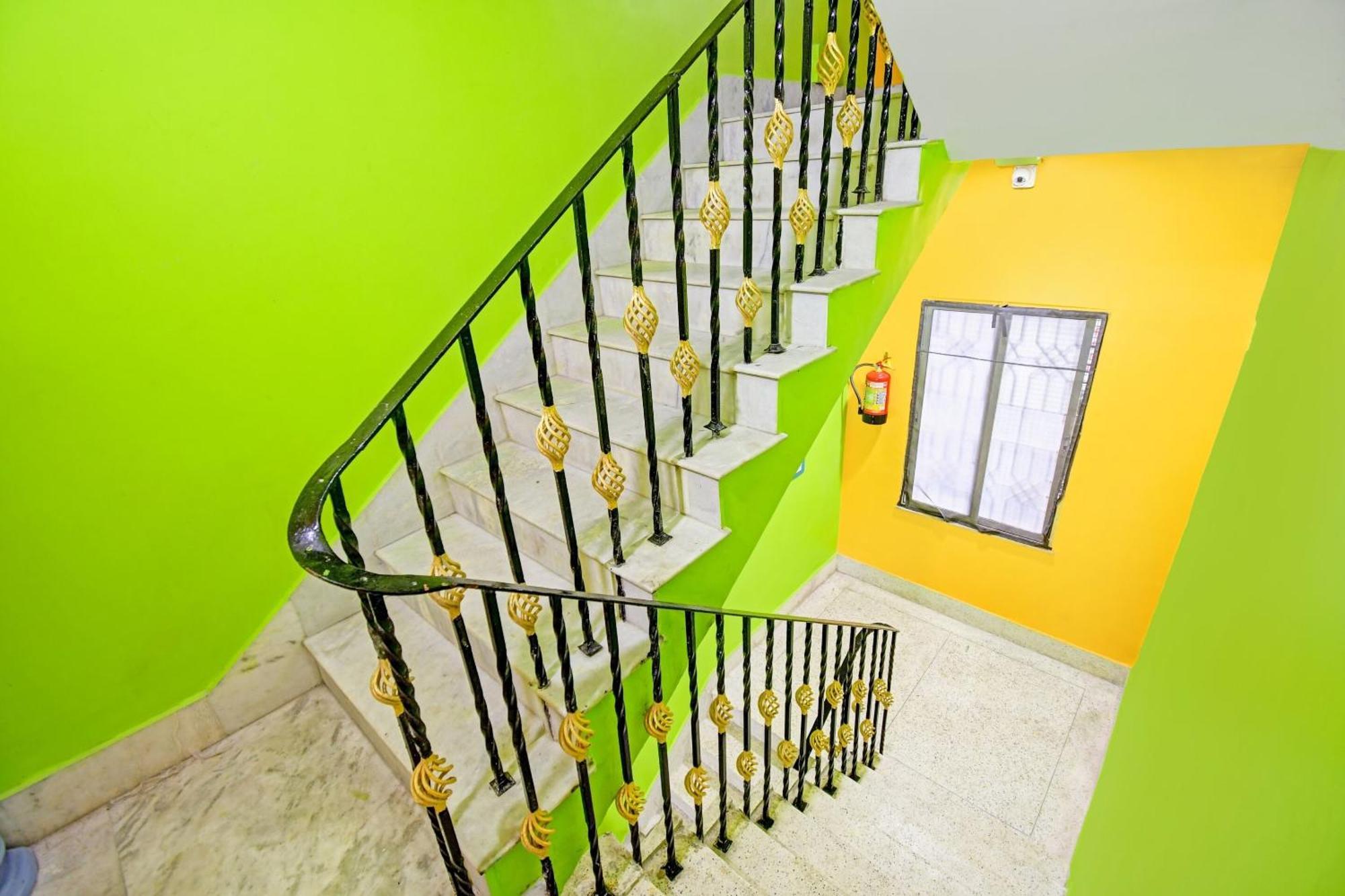 Hotel O Ankan Regency Near Acropolis Mall Calcutta Extérieur photo